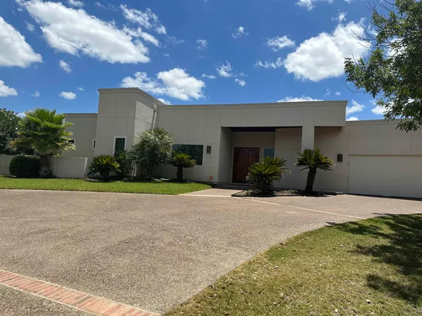 2301 Middlecoff Ln, Laredo, TX 78045