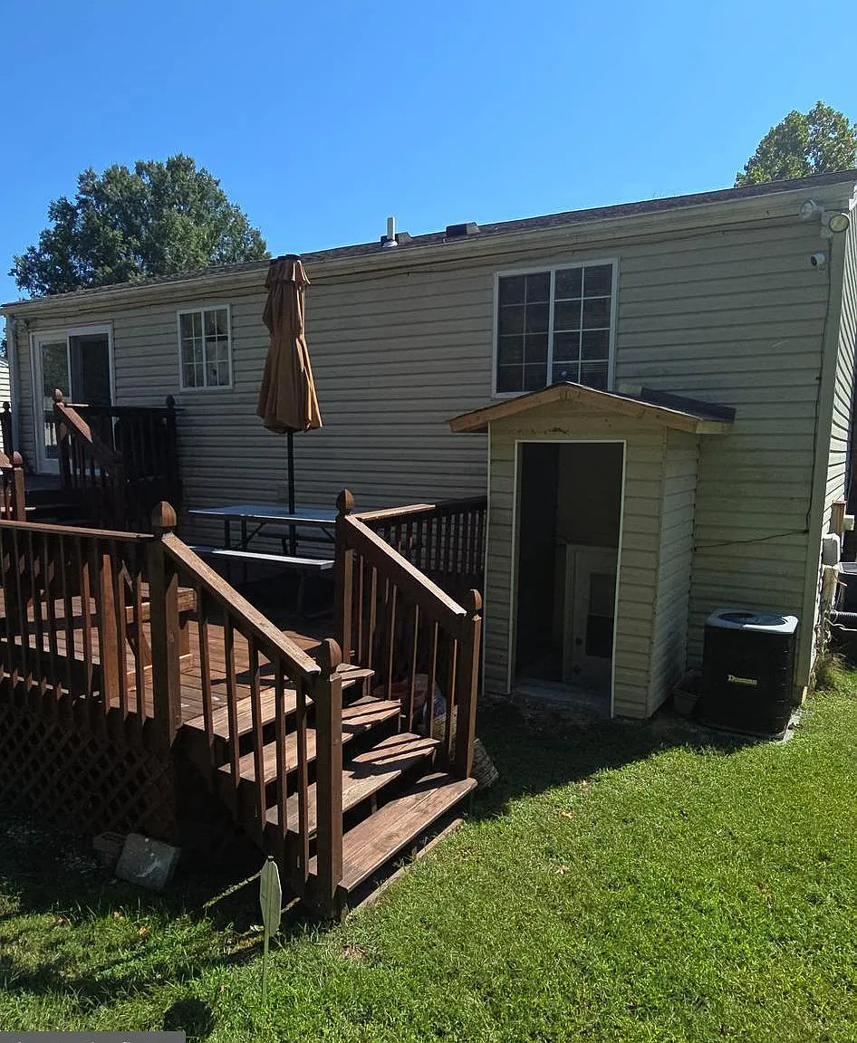 2 bed, 1.0 bath, 924 sqft, $1,780 — Photo 2