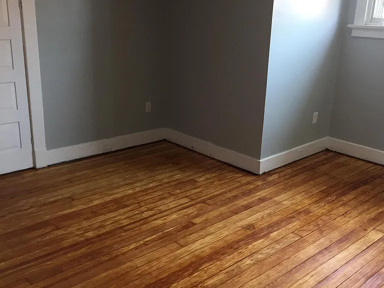 147 Lemoyne Ave #7 — Photo 4
