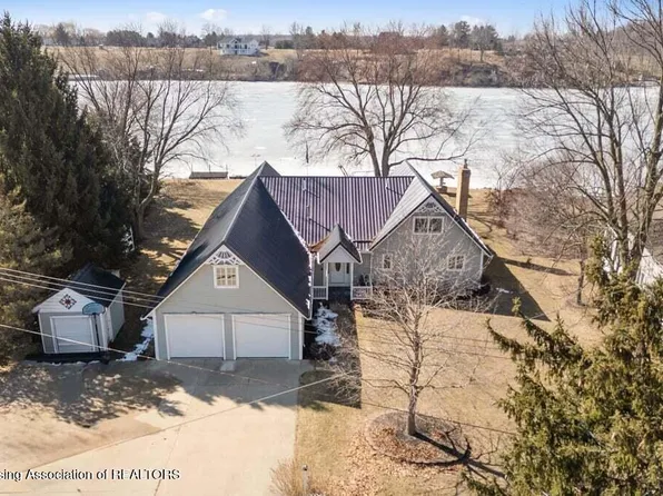 4941 Skyline Dr, Perrinton, MI 48871