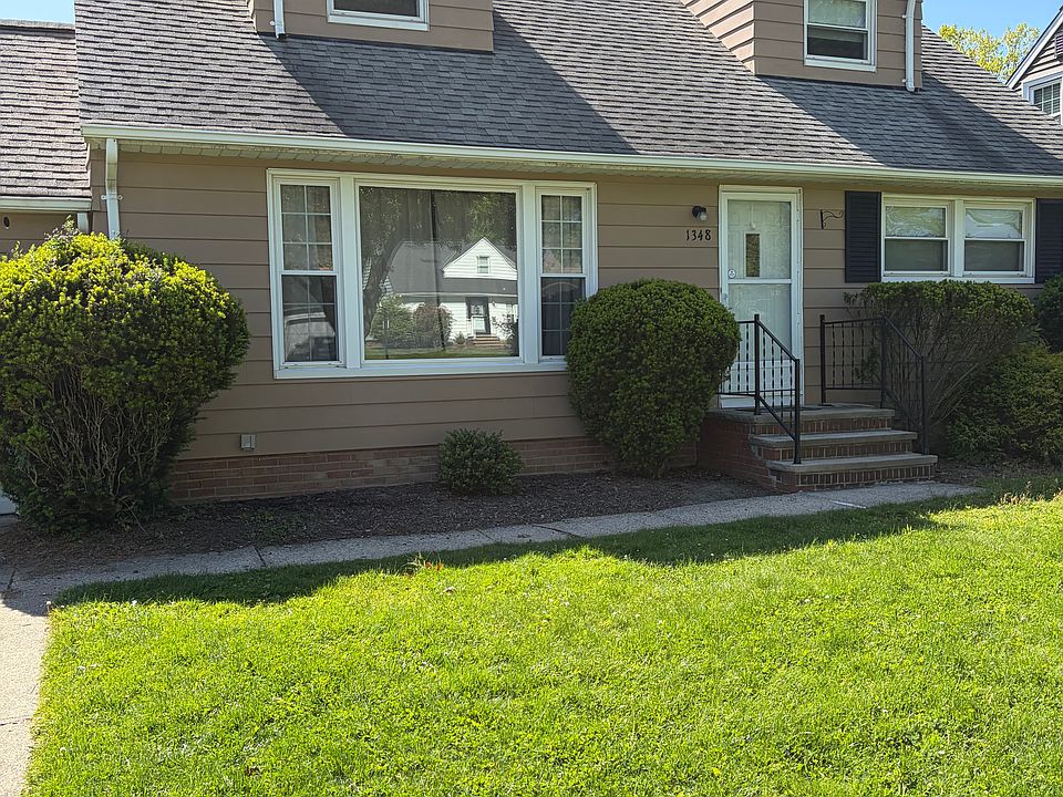 1st image of 1348 Beaconfield Rd