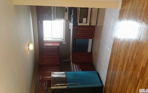 5th image of 2317 Regina Ave