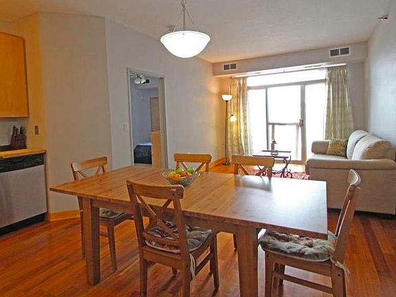 3rd image of 2600 University Ave SE APT 213