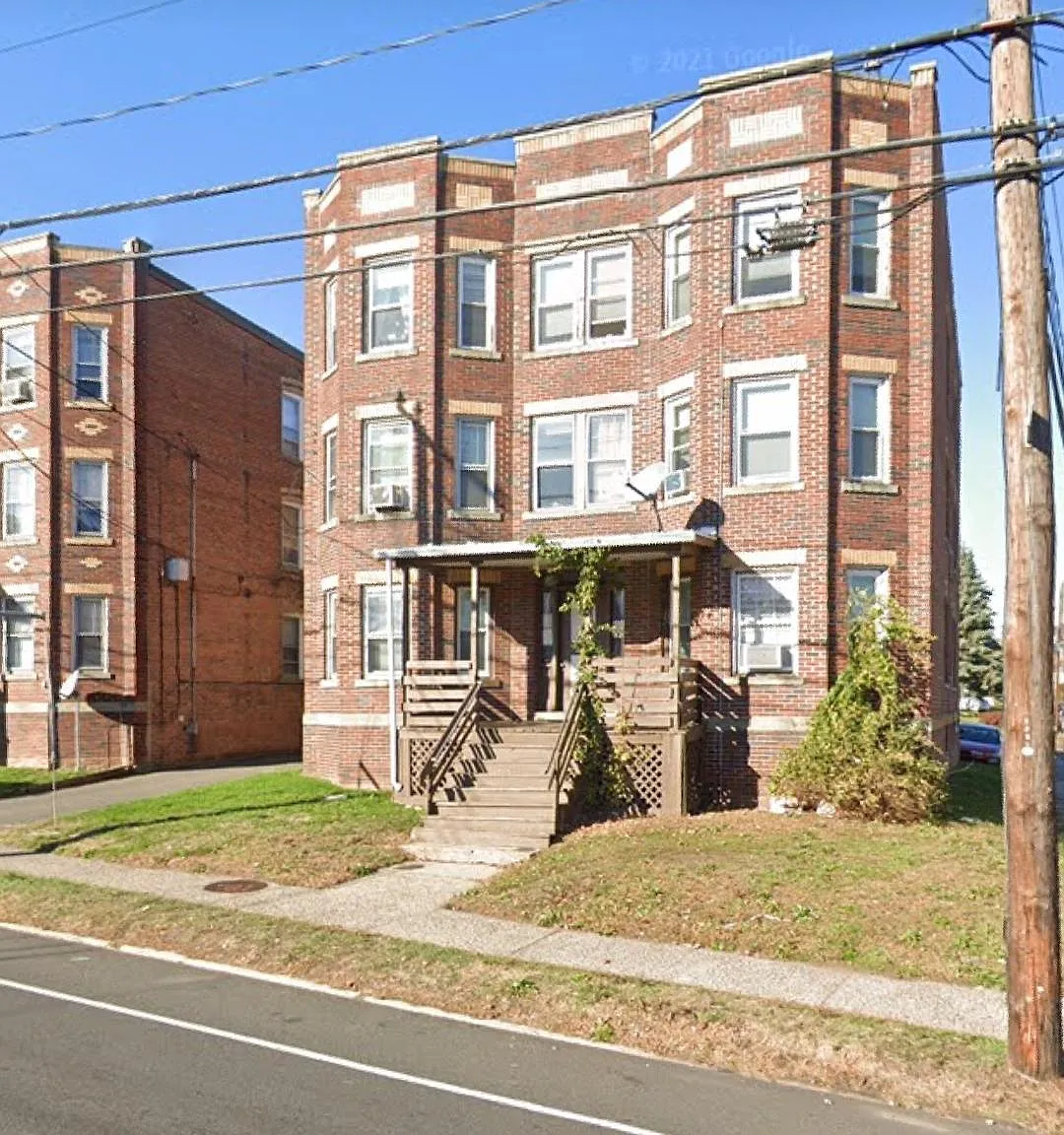 2 bed, 900 sqft, $1,500 — Photo 1