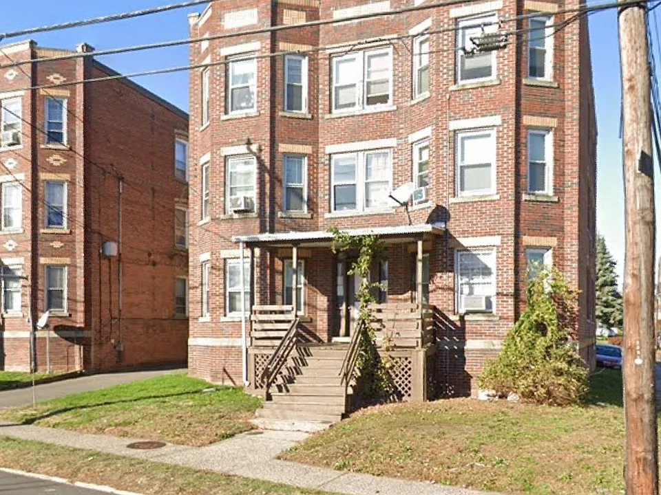 639 W Main St #2E