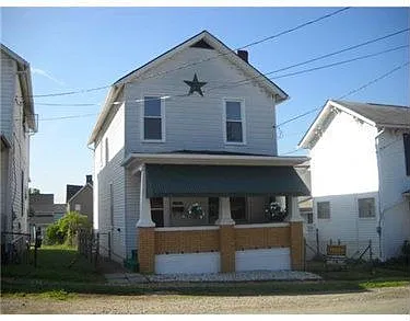 312 Graham St photo 1
