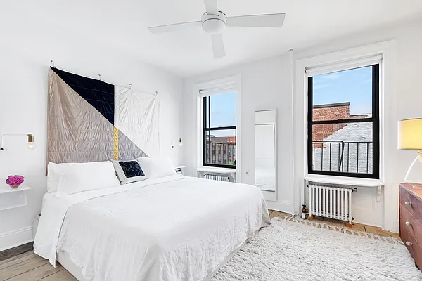 Sold by Compass | media 16