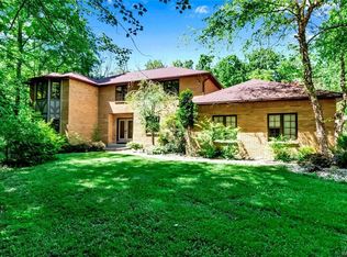 10530 County Rd, Clarence, NY 14031