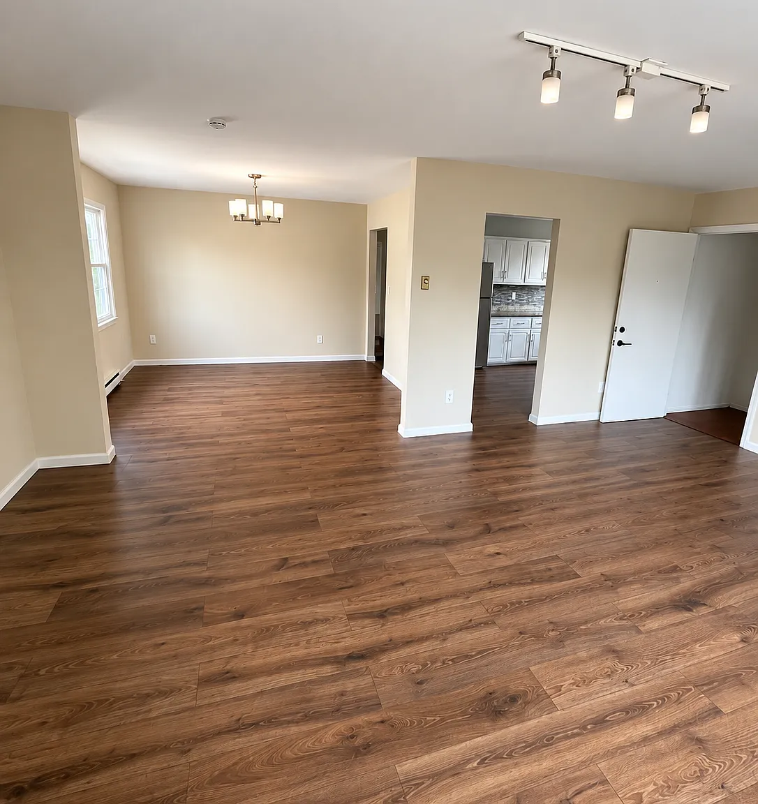 3 bed, $3,200 — Photo 1