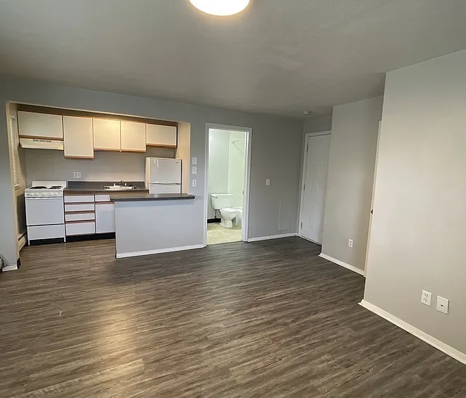 106 E 13th Ave #R — Photo 14