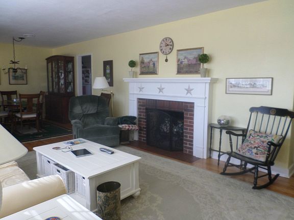2nd image of 127 Manor St NW