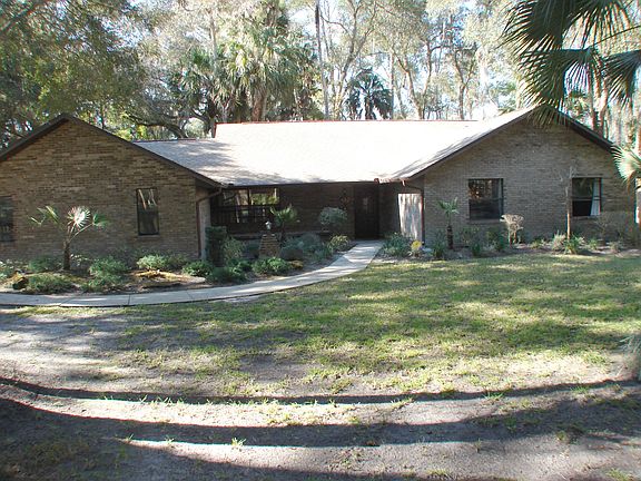 3rd image of 1305 Mandan Ln