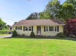 154 Pine Tree Ln, South Windsor, CT 06074