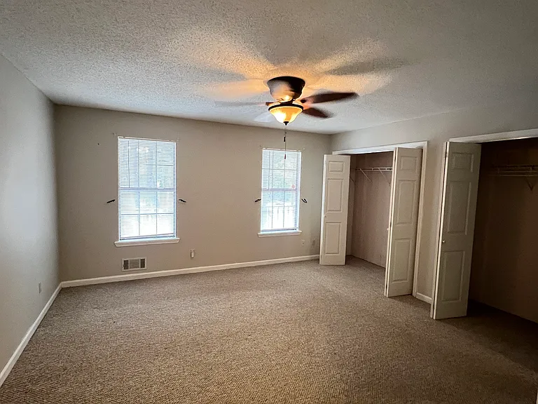 10 Fox Run Ln — Photo 13
