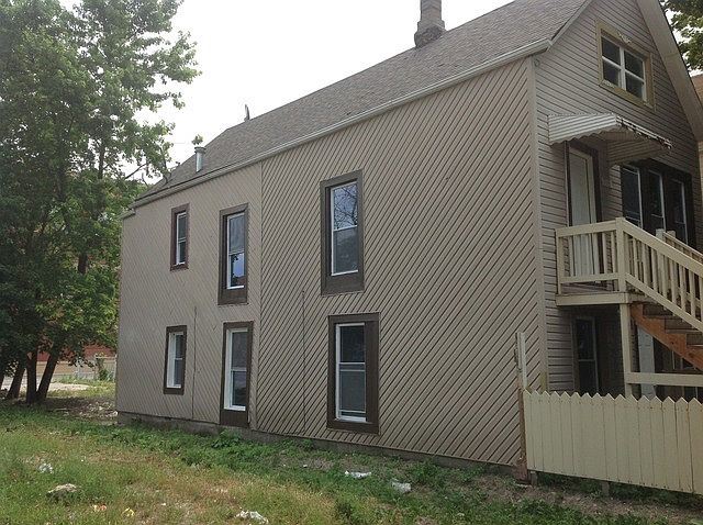 2nd image of 5005 S Winchester Ave #1