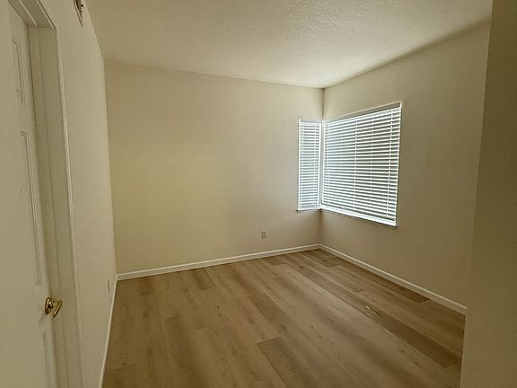 3rd image of 11512 Seven Springs Ln