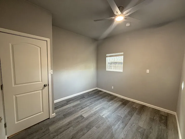 16112 Carolyn St — Photo 12