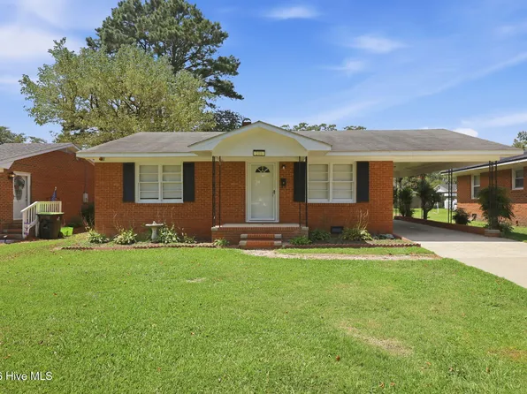 205 N Edgewood Avenue, Williamston, NC 27892