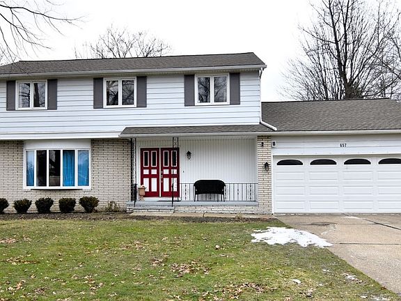2nd image of 657 Jefferson Dr
