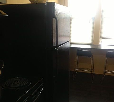 2nd image of 851 Oakwood Blvd APT 5
