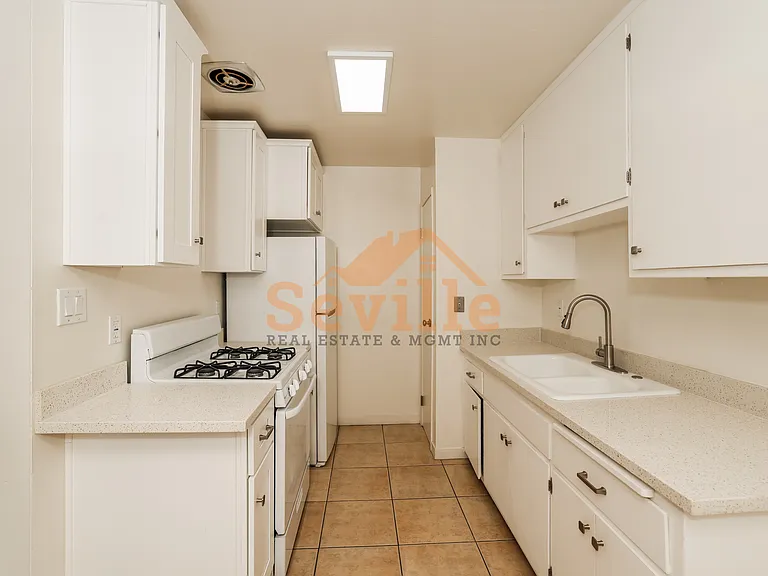 2950 Stanton St #D — Photo 6