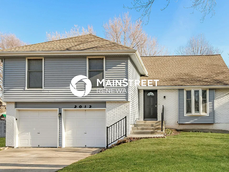 2012 E Sunvale Dr
