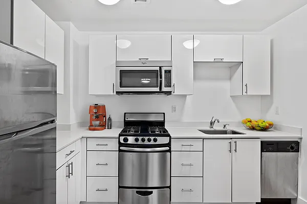 Rented by Glenmark Realty | media 9