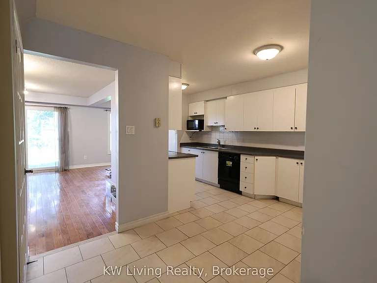 3351 Hornbeam Cres #68 — Photo 3