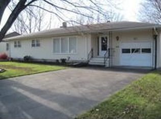 905 4th St S, Wahpeton, ND 58075