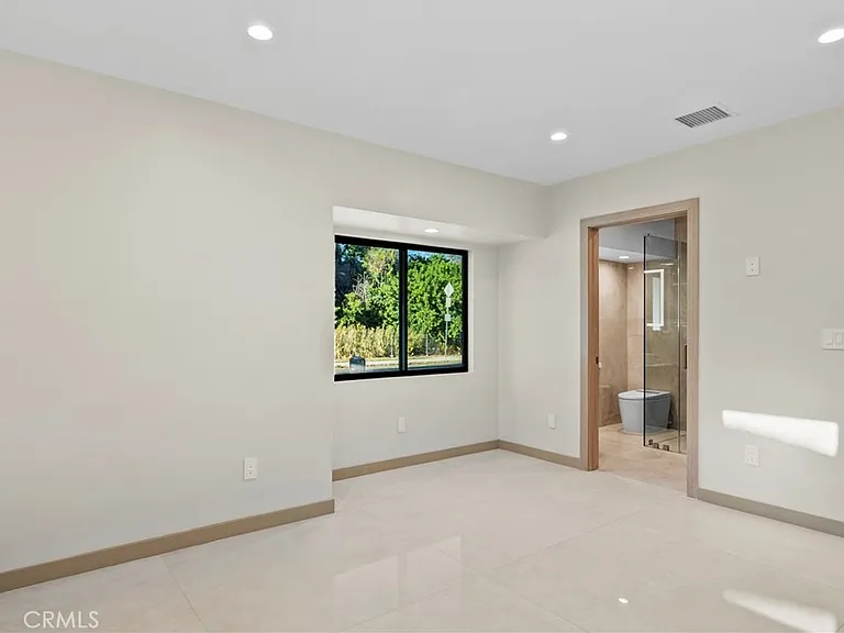 14242 Hortense — Photo 22