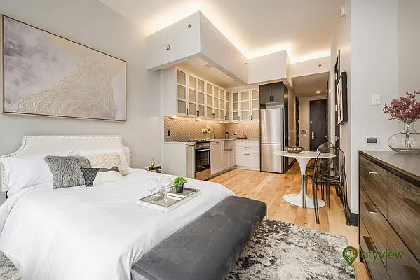 Rented by City View Living | media 11