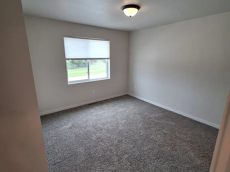 Silver Leaf Grand Forks — Photo 36