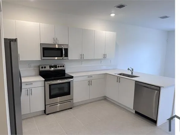 2671 SE 10th St, Homestead, FL 33035