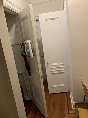 Rented by Roger Benayoun, LREB | media 31