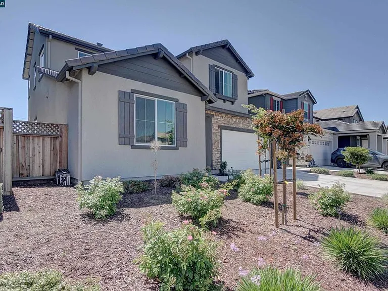 281 Cinnabar Way — Photo 3