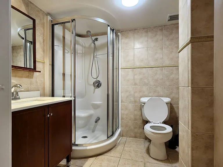 9 Caramel Cres #LOWER — Photo 7