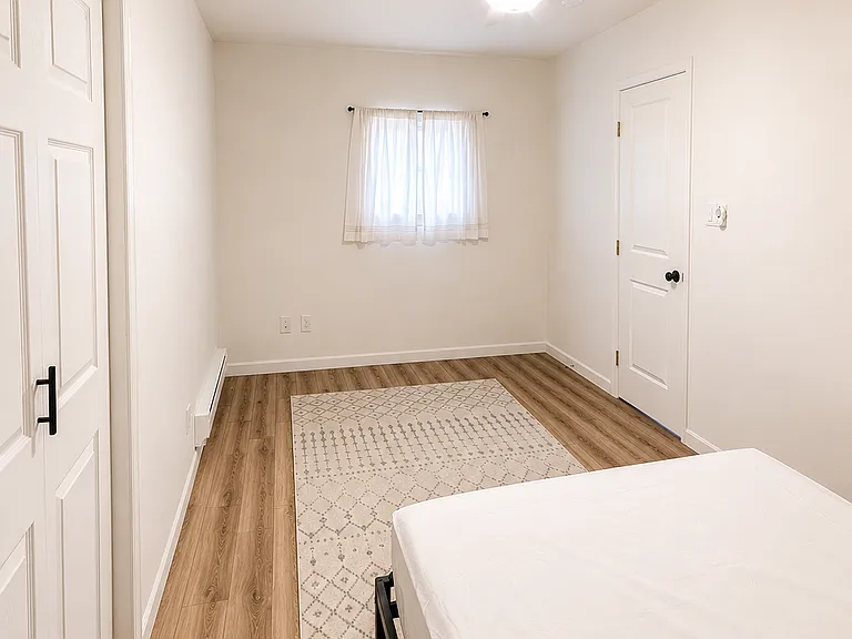 1129 Colorado Ave — Photo 4