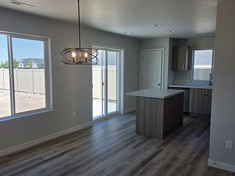 7303 S Bungalow Ave — Photo 5