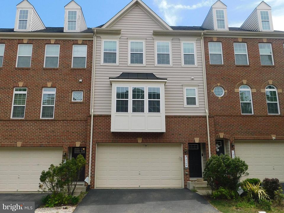 1st image of 12705 Bedford Glen Way