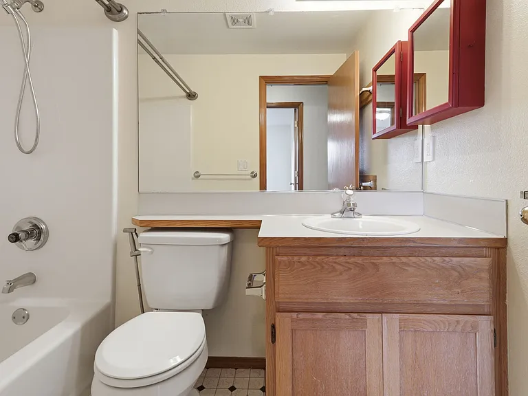 894 SE 71st Ave — Photo 13