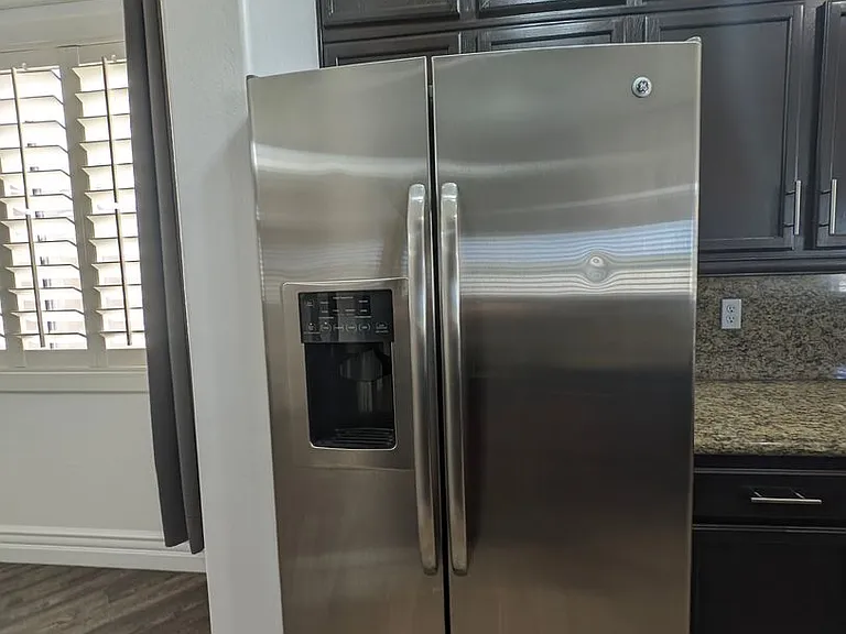 650 W Kent Pl — Photo 20
