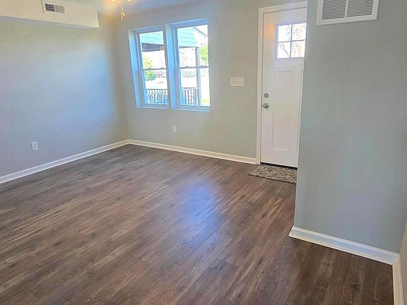 4th image of 7515 Holabird Ave