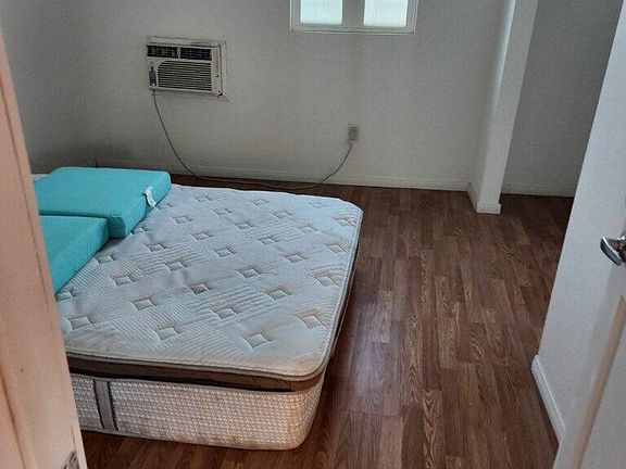 5th image of 13450 Julian Ave #A