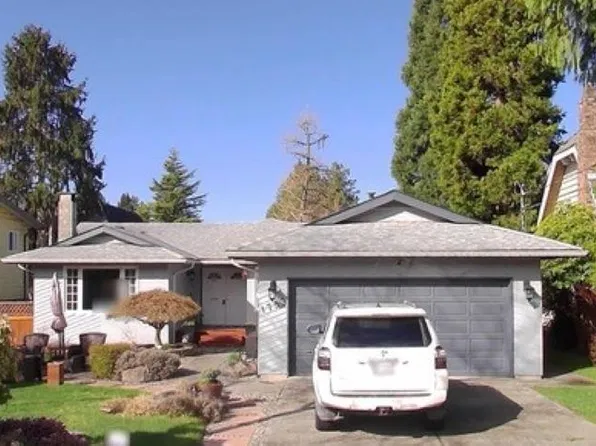 1753 146th St, Surrey, BC V4A 5V4