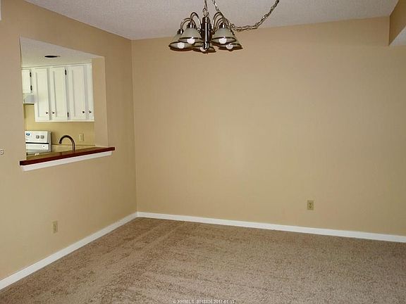 4th image of 1 Tanglewood Dr Unit 301