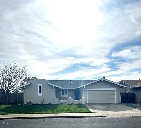 Building Photo - 589 Leona Dr