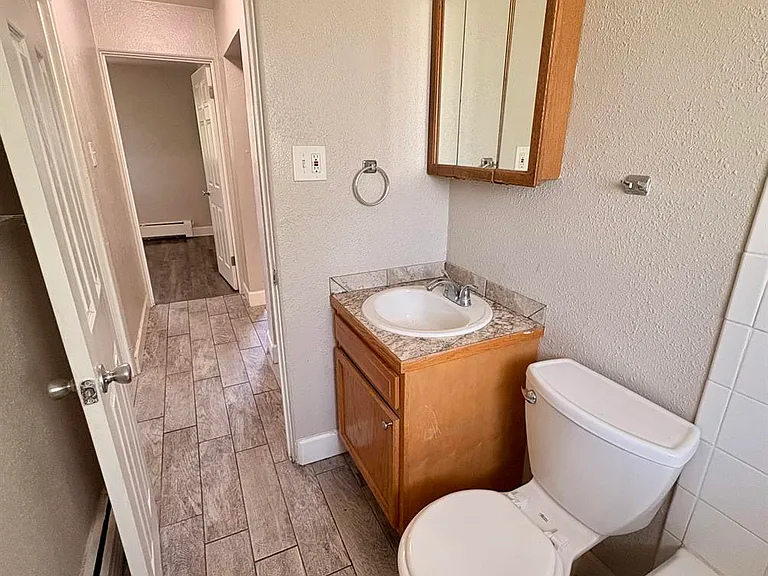 Emporia Street Apartments — Photo 25