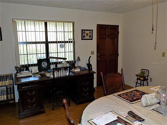 5th image of 31117 Duxbury Ave