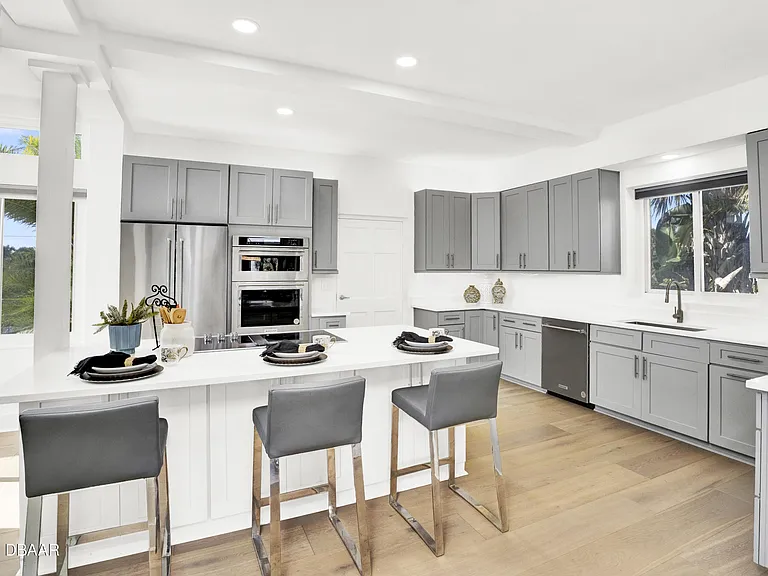 435 Ocean Shore Blvd — Photo 20