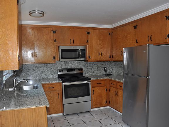 3rd image of 22381 Salem Ave #3
